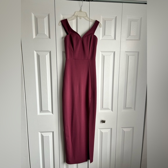 Windsor Mauve Off the Shoulder Formal Dress - Picture 2 of 8